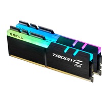 Das Bild zeigt ein Dual-Kit von DIMM 32 GB DDR4-3600 Arbeitsspeicher, bestehend aus zwei 16 GB RAM-Modulen. Die Module sind mit einem auffälligen, mehrfarbigen Heatspreader ausgestattet, der vermutlich auch RGB-Beleuchtung unterstützt, was auf die Verwendung in Systemen hindeutet, bei denen nicht nur die Leistung, sondern auch die Optik des Innenraums eine Rolle spielt. Der Zweck des Bildes ist es, das Design und die physische Beschaffenheit des Arbeitsspeichers zu präsentieren.