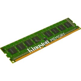 Das Bild zeigt einen Kingston DIMM 4 GB DDR3-1600 Arbeitsspeicher. Zu sehen ist ein grünes, rechteckiges Leiterplattenmodul mit einer Reihe von schwarzen Speicherchips und goldenen Kontakten an einer Längskante. Der Zweck dieses Bildes ist es, das spezifische Produkt, einen Arbeitsspeicherbaustein, in seiner physischen Form darzustellen, um potenziellen Käufern einen visuellen Eindruck des Produktes zu vermitteln.