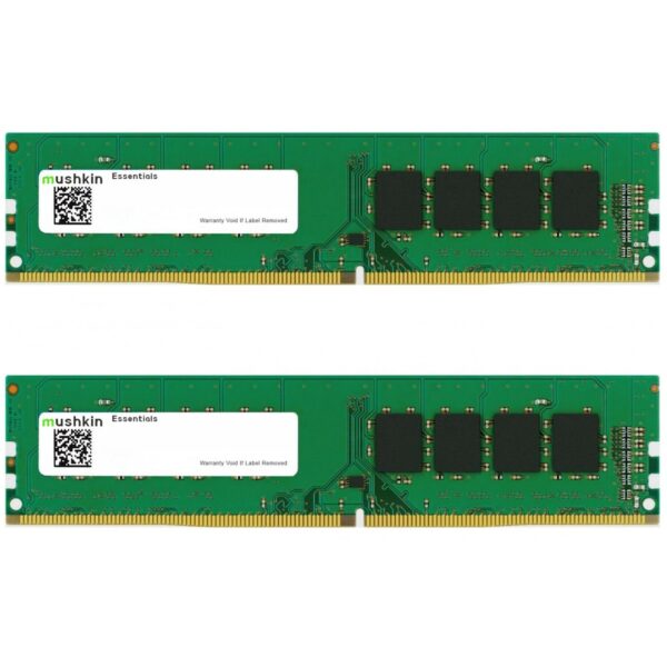 Das Bild zeigt zwei RAM-Module des Typs DIMM 32 GB DDR4-2933, die zu einem Dual-Kit zusammengefasst sind. Die Arbeitsspeicher-Module sind grün mit mehreren schwarzen Speicherchips auf einer Seite, und ein Aufkleber von Mushkin Essentials ist auf beiden Modulen sichtbar. Das Bild dient dazu, das Design und die physische Beschaffenheit des Arbeitsspeichers zu illustrieren, einschließlich der Kontaktleiste und der Halbleiterchips, die für die Speicherung von Daten zuständig sind.