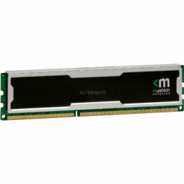 Das Bild zeigt einen DIMM 8 GB DDR3-1600 Arbeitsspeicher der Marke Mushkin, Modellnummer 992074 Silverline Stiletto. Der Arbeitsspeicher ist eine wichtige Komponente für Computer und dient zum temporären Speichern von Daten, die der Prozessor schnell benötigt. Im Bild ist ein einzelnes Modul zu sehen, das in die entsprechende Speicherbank auf dem Mainboard eines Computers eingesteckt wird, um die Leistung des Systems zu erweitern oder zu verbessern.